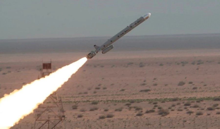 تطور غير مسبوق.. إيران تقصف قاعدة بريطانية ودوي انفجارات في طهران